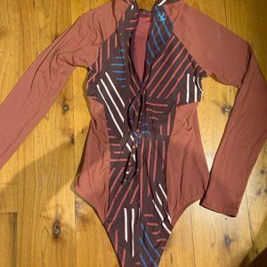 Carve Designs Long Sleeve One Piece Zip-Up